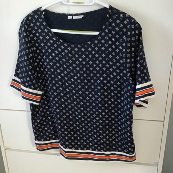 Blouse - Picture 2 of 5